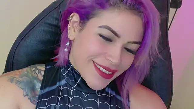Natalia Montoya online show from June 12, 2026, 6:34 am