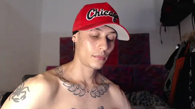 Snapshot of bix_couples chatting on January 11, 2026, 12:59 am bix couples online show from January 11, 2026, 12:59 am