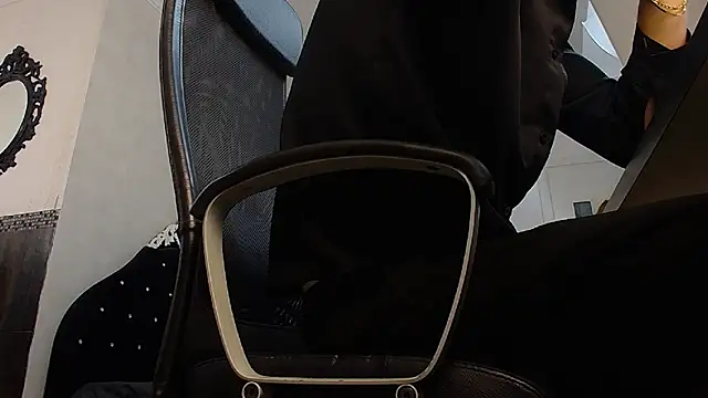 BrandonTate online show from December 4, 2025, 10:35 am