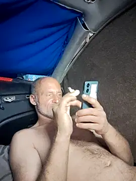 FloppyPickle4u online show from February 4, 2025, 10:32 am