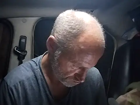 FloppyPickle4u online show from February 6, 2025, 11:54 am