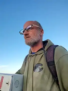 FloppyPickle4u online show from February 11, 2025, 12:59 am