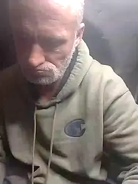 FloppyPickle4u online show from February 12, 2025, 4:23 am