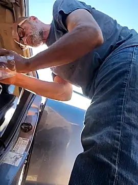 FloppyPickle4u online show from February 15, 2025, 6:33 pm