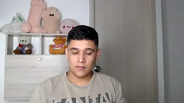 kaiine190 online show from November 6, 2025, 6:36 am