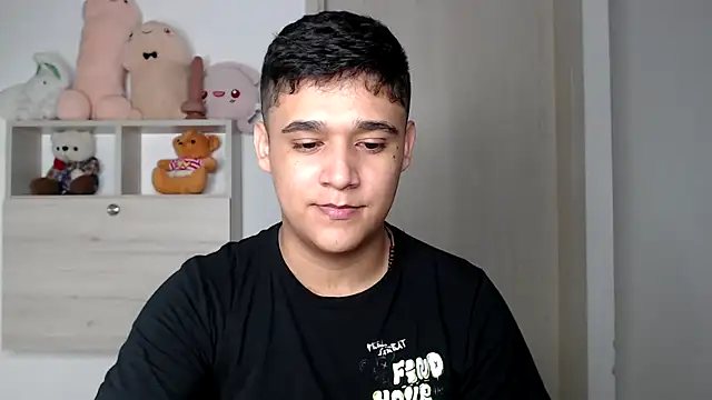 kaiine190 online show from November 8, 2025, 6:57 am