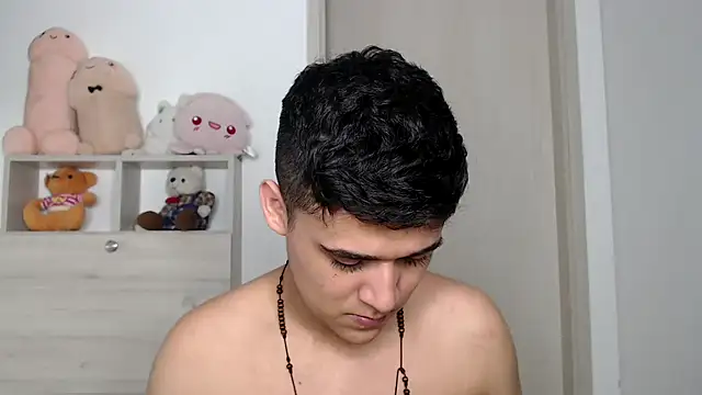 kaiine190 online show from November 13, 2025, 7:40 am