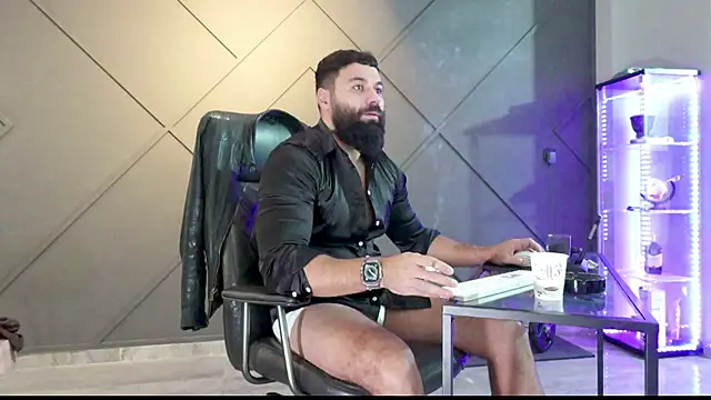 Snapshot of mattmasterss chatting on December 3, 2024, 5:09 am mattmasterss online show from December 3, 2024, 5:09 am
