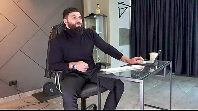 Snapshot of mattmasterss chatting on January 2, 2025, 7:33 am mattmasterss online show from January 2, 2025, 7:33 am