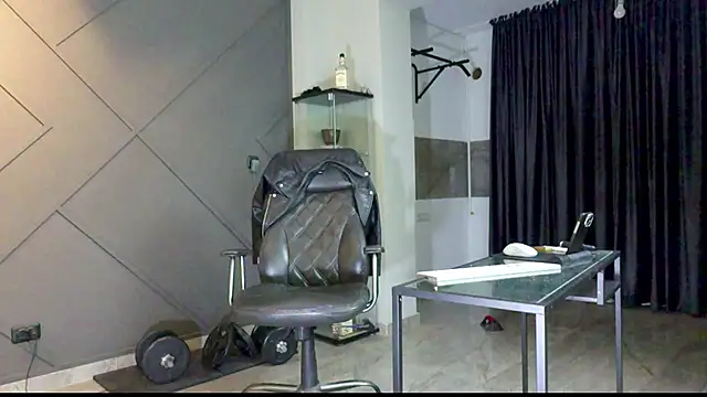 Snapshot of mattmasterss chatting on January 10, 2025, 4:41 pm mattmasterss online show from January 10, 2025, 4:41 pm