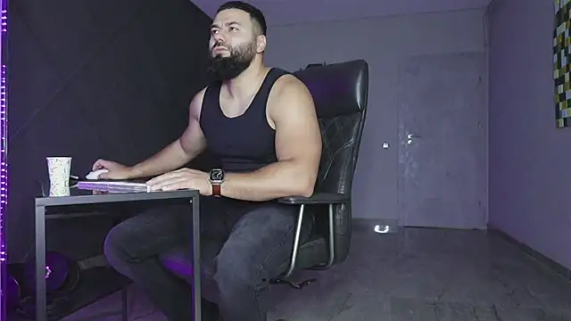 mattmasterss online show from November 15, 2025, 9:39 am