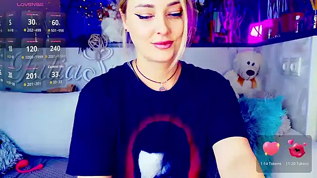  JuliaSpace  online show from December 15, 2025, 8:24 pm