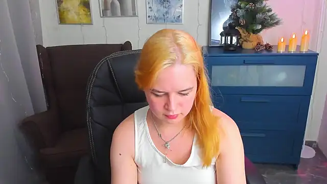 Snapshot of AlicePopsy chatting on January 19, 2025, 9:02 pm AlicePopsy online show from January 19, 2025, 9:02 pm