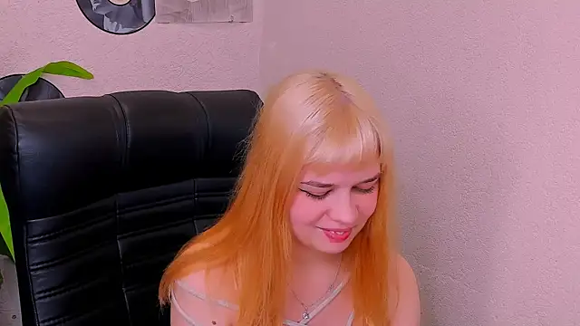 Snapshot of AlicePopsy chatting on March 8, 2025, 10:54 am AlicePopsy online show from March 8, 2025, 10:54 am
