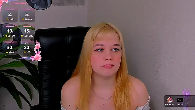 Snapshot of AlicePopsy chatting on March 9, 2025, 10:30 am AlicePopsy online show from March 9, 2025, 10:30 am