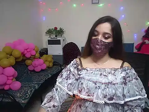 Arushisingh8888 online show from January 8, 2025, 10:48 am