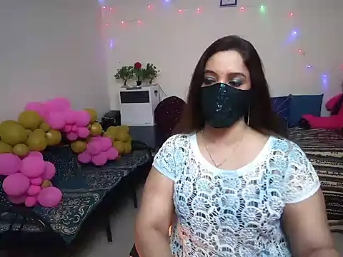 Arushisingh8888 online show from January 9, 2025, 12:30 pm