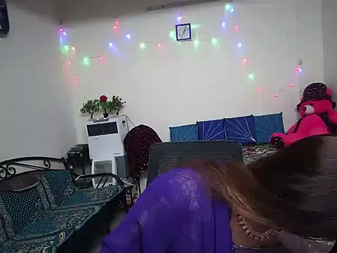 Arushisingh8888 online show from January 15, 2025, 7:59 am