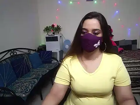 Arushisingh8888 online show from January 28, 2025, 6:16 am