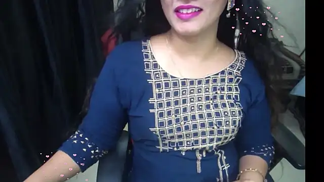 Arushisingh8888 online show from May 20, 2026, 2:12 pm