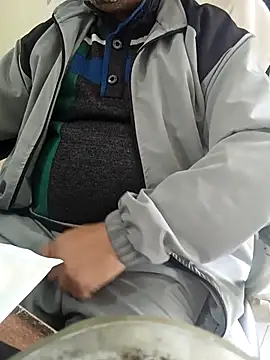 Snapshot of Hot-man39 chatting on December 14, 2025, 7:25 am Hot-man39 online show from December 14, 2025, 7:25 am