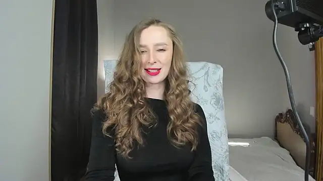 CharlotteWells online show from April 13, 2026, 2:44 pm