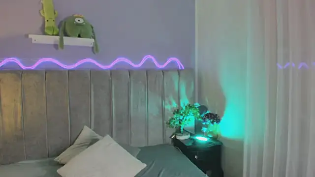 Snapshot of EvaaStevens chatting on January 9, 2026, 8:10 pm EvaaStevens online show from January 9, 2026, 8:10 pm