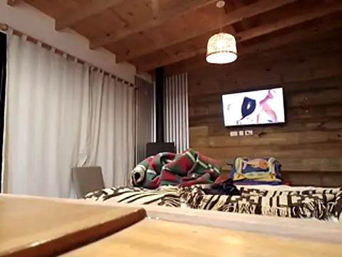 manucho2023 online show from February 19, 2026, 3:57 am