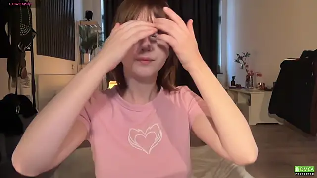 electric babe online show from November 3, 2025, 11:00 am