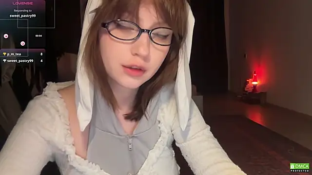 electric babe online show from July 3, 2026, 8:04 pm