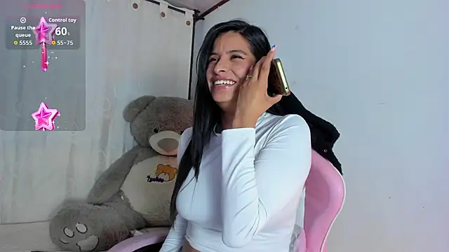 Snapshot of _elektrah chatting on November 25, 2025, 11:49 pm elektrah online show from November 25, 2025, 11:49 pm