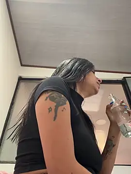 Snapshot of _elektrah chatting on February 22, 2026, 8:18 pm elektrah online show from February 22, 2026, 8:18 pm