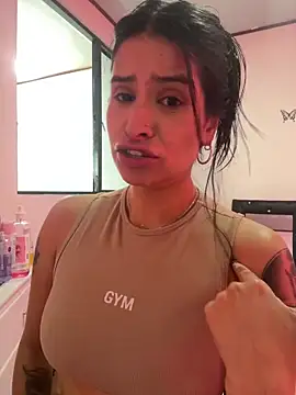 Snapshot of _elektrah chatting on February 25, 2026, 4:49 pm elektrah online show from February 25, 2026, 4:49 pm