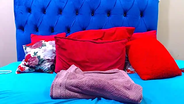 Snapshot of ebonycandy10 chatting on March 18, 2026, 2:53 pm ebonycandy10 online show from March 18, 2026, 2:53 pm