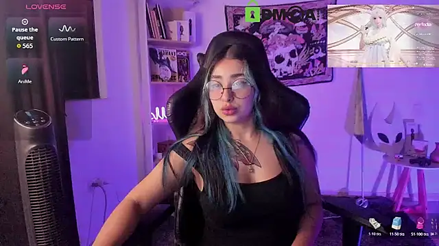 sweetcoralinee online show from December 5, 2025, 3:59 am