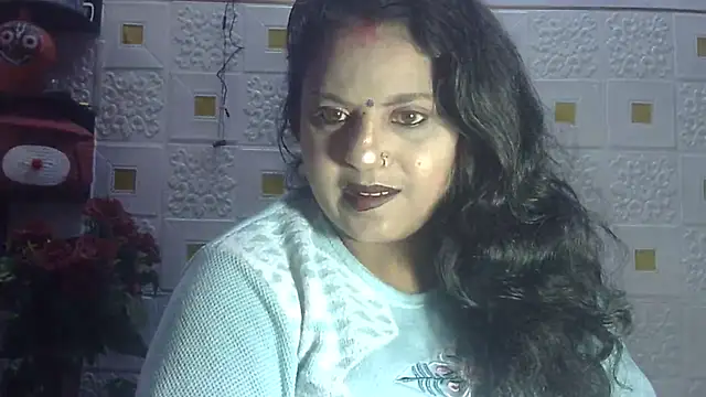 Snapshot of Sexy_komolika chatting on January 15, 2025, 5:47 pm Sexy komolika online show from January 15, 2025, 5:47 pm