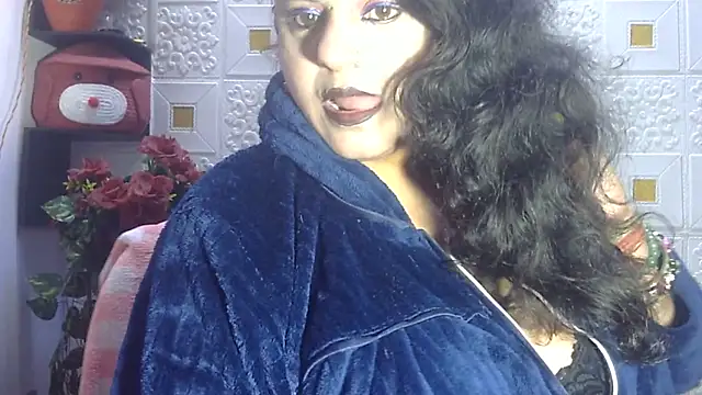 Snapshot of Sexy_komolika chatting on January 16, 2025, 5:44 pm Sexy komolika online show from January 16, 2025, 5:44 pm