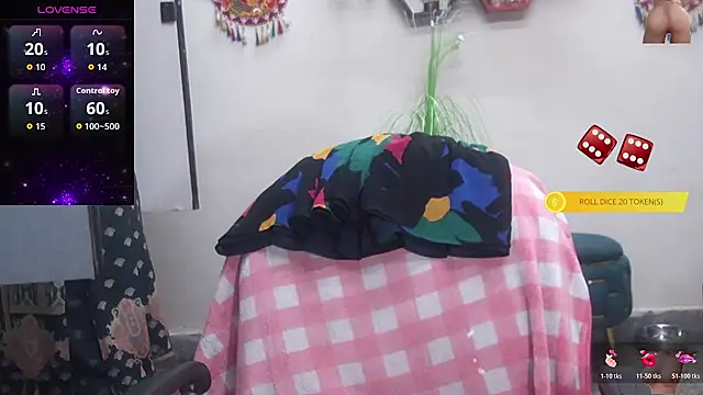 Sexy komolika online show from November 1, 2025, 1:35 pm