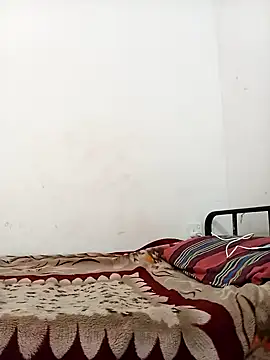 littlequeen77 online show from January 6, 2025, 1:19 pm