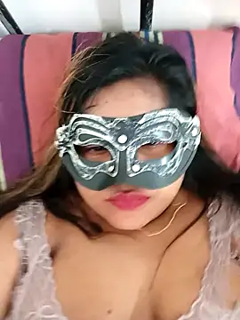 littlequeen77 online show from January 18, 2025, 9:45 am