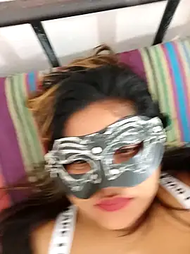 littlequeen77 online show from January 21, 2025, 8:52 am