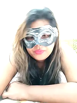 littlequeen77 online show from February 4, 2025, 10:21 am