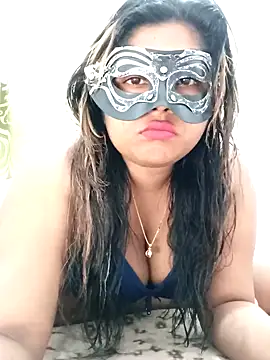 littlequeen77 online show from February 6, 2025, 4:21 am