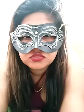 littlequeen77 online show from February 22, 2025, 7:01 am