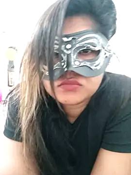 littlequeen77 online show from March 21, 2025, 4:06 am