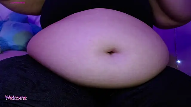 Snapshot of HECATE_23 chatting on January 7, 2026, 2:08 pm HECATE 23 online show from January 7, 2026, 2:08 pm