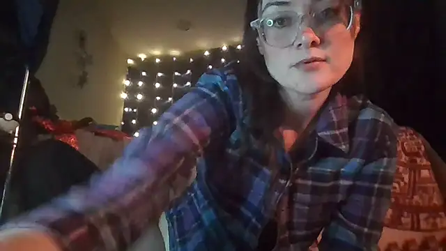 Snapshot of EyaDivine1 chatting on December 29, 2024, 9:41 pm EyaDivine1 online show from December 29, 2024, 9:41 pm