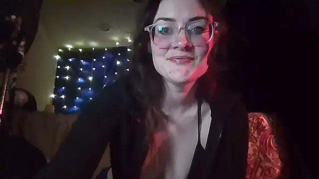 Snapshot of EyaDivine1 chatting on January 10, 2026, 5:20 am EyaDivine1 online show from January 10, 2026, 5:20 am