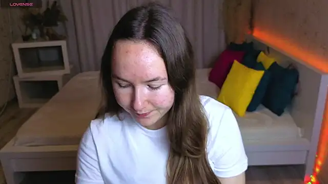 Snapshot of Little_doll_meow chatting on September 23, 2025, 2:47 am Little doll meow online show from September 23, 2025, 2:47 am