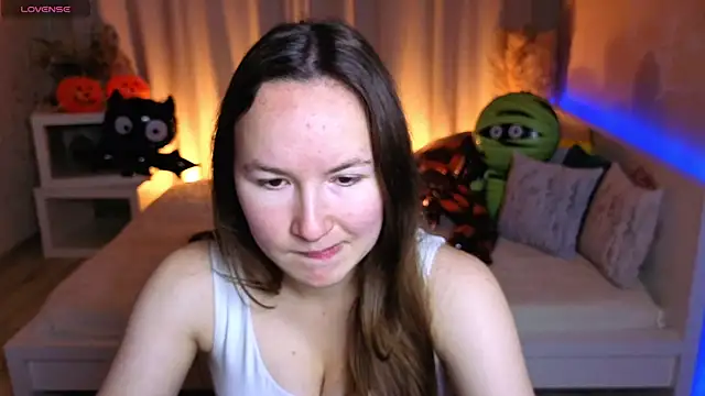 Snapshot of Little_doll_meow chatting on October 15, 2025, 2:44 am Little doll meow online show from October 15, 2025, 2:44 am